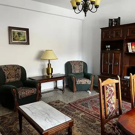 Amplio, Fresco Y Centrico, Con Patio Y Balcon * ピエドライタ